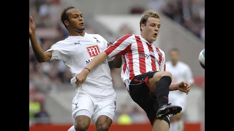 Đội bóng Tottenham đang đấu với Sunderland
