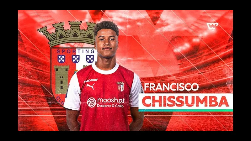 Cầu thủ Braga và Ferencvaros tranh chấp quả bóng trên sân cỏ - Phân tích chiến Cầu thủ Braga và Ferencvaros tranh chấp quả bóng trên sân cỏ - Phân tích chiến